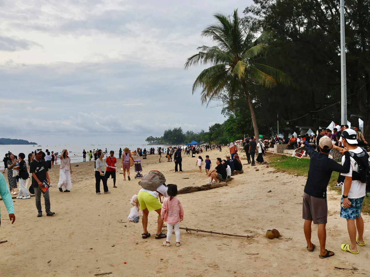 Tanjung Aru Beach, Tanjung Aru, Kota Kinabalu, Sabah, Malaysia