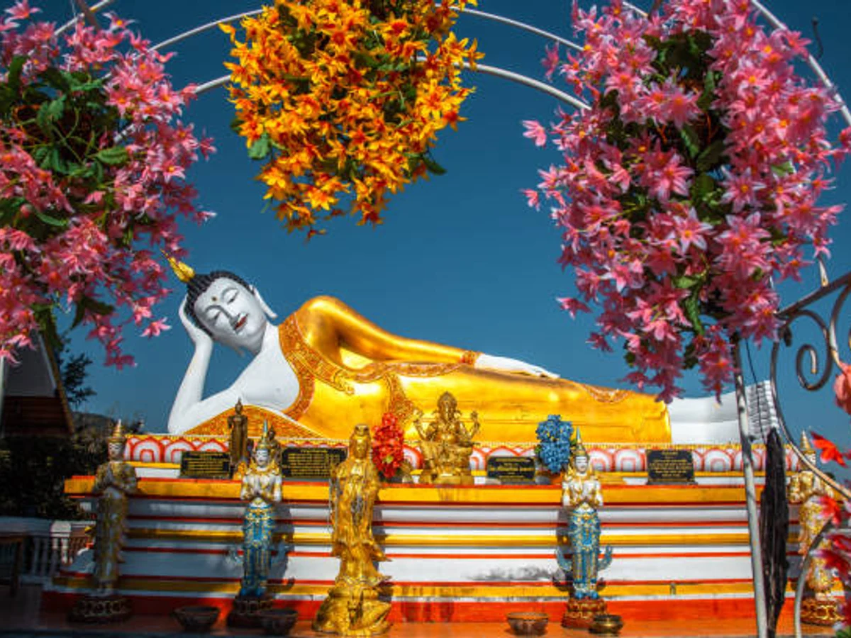 Wat Phrathat Doi Kham, Buddha pagoda and golden chedi in Chiang Mai, Thailand