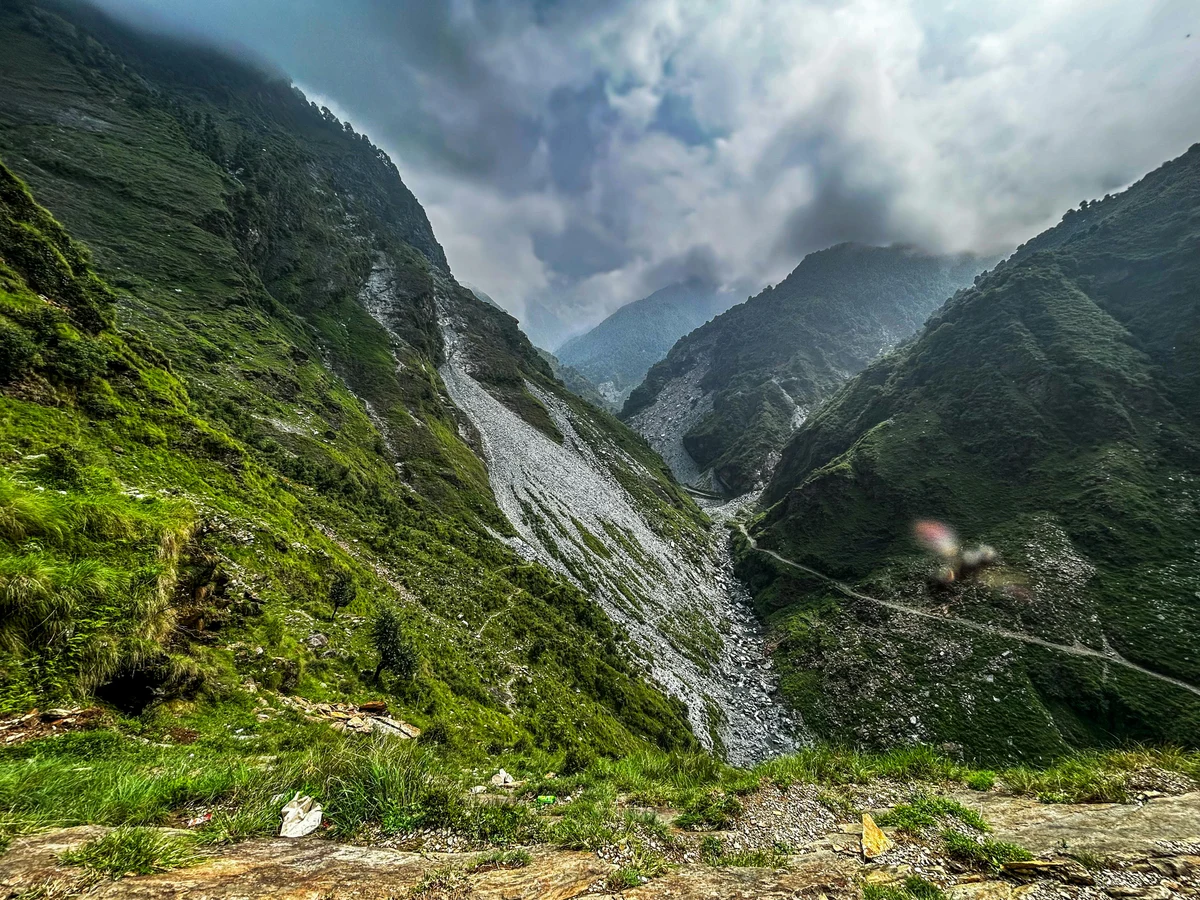 Scenic Mountain Valley with Lush Greenery