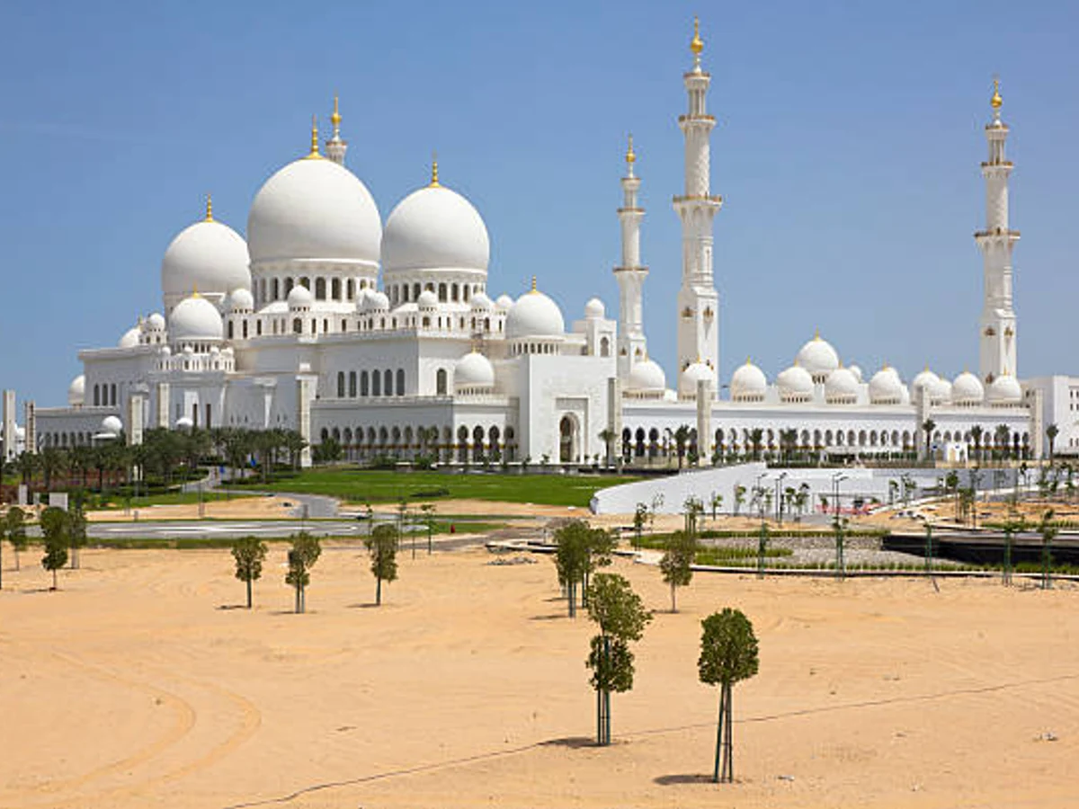 Sheikh Zayed Grand Mosque in Abu Dhabi